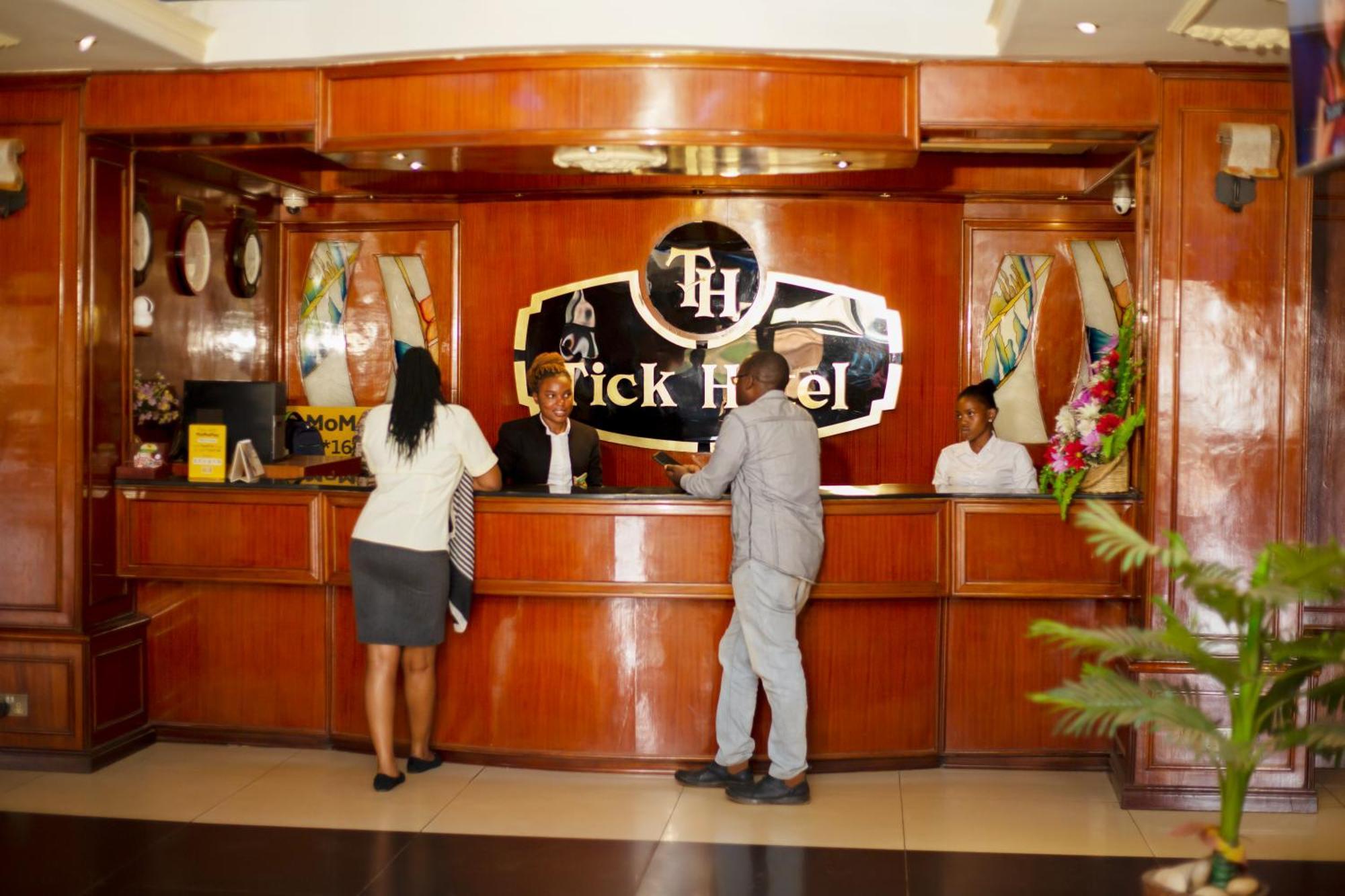 The Tick Hotel Kampala Kültér fotó